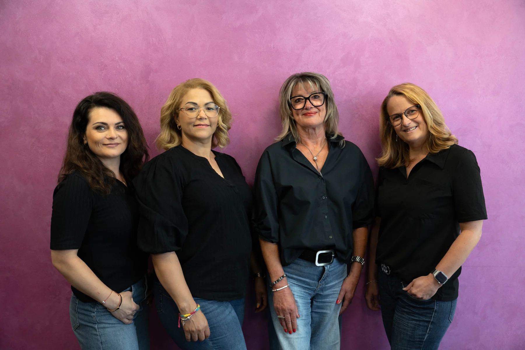 Das vierköpfige Team des Friseur Studio 21 in Losheim am See